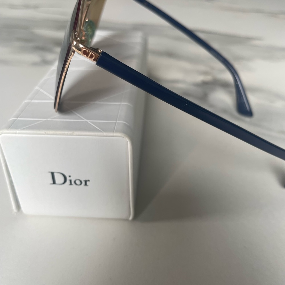 Dior sunglasses - Picture 2 of 5